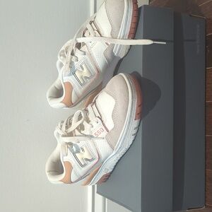New Balance 550